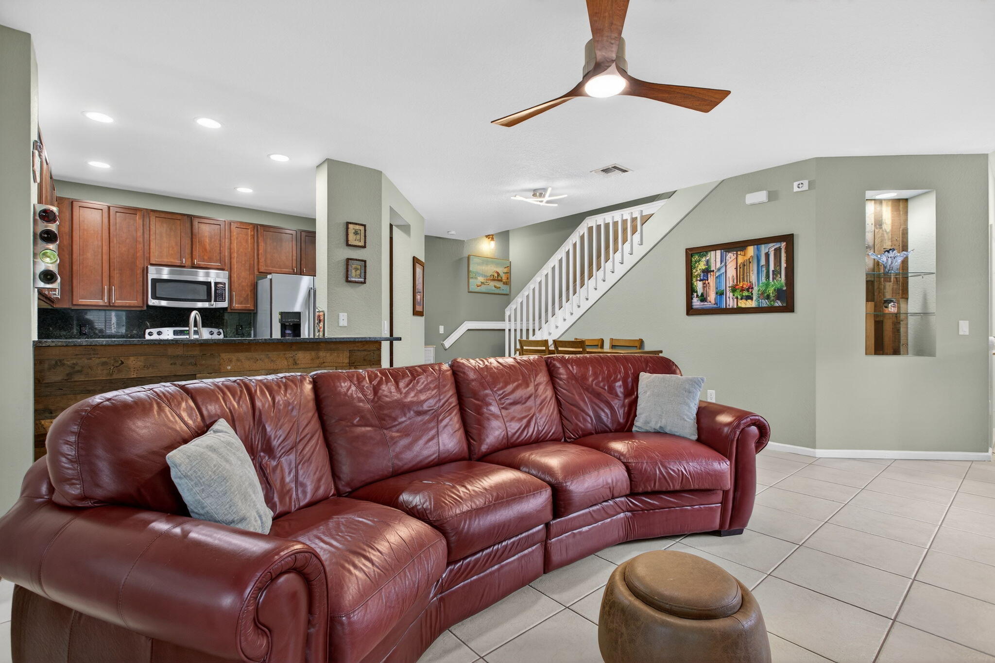 4751 Grand Cypress Circle N