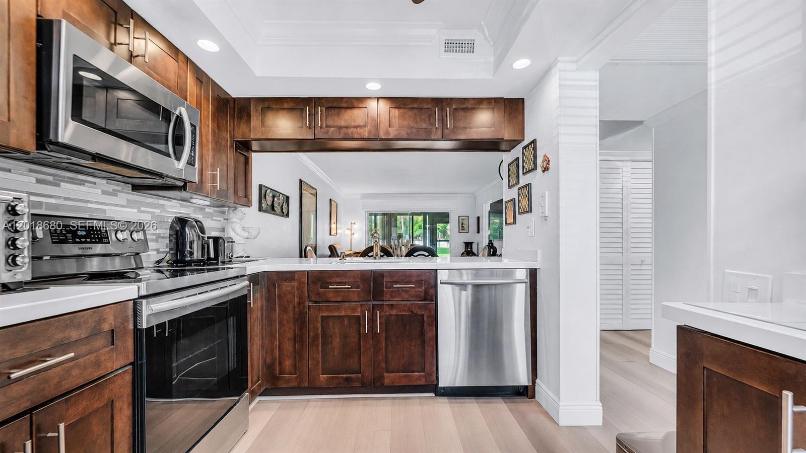 2603 Nassau Bend