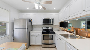 2710 Nassau Bend