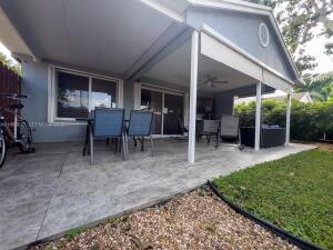2051 NW 35th Terrace