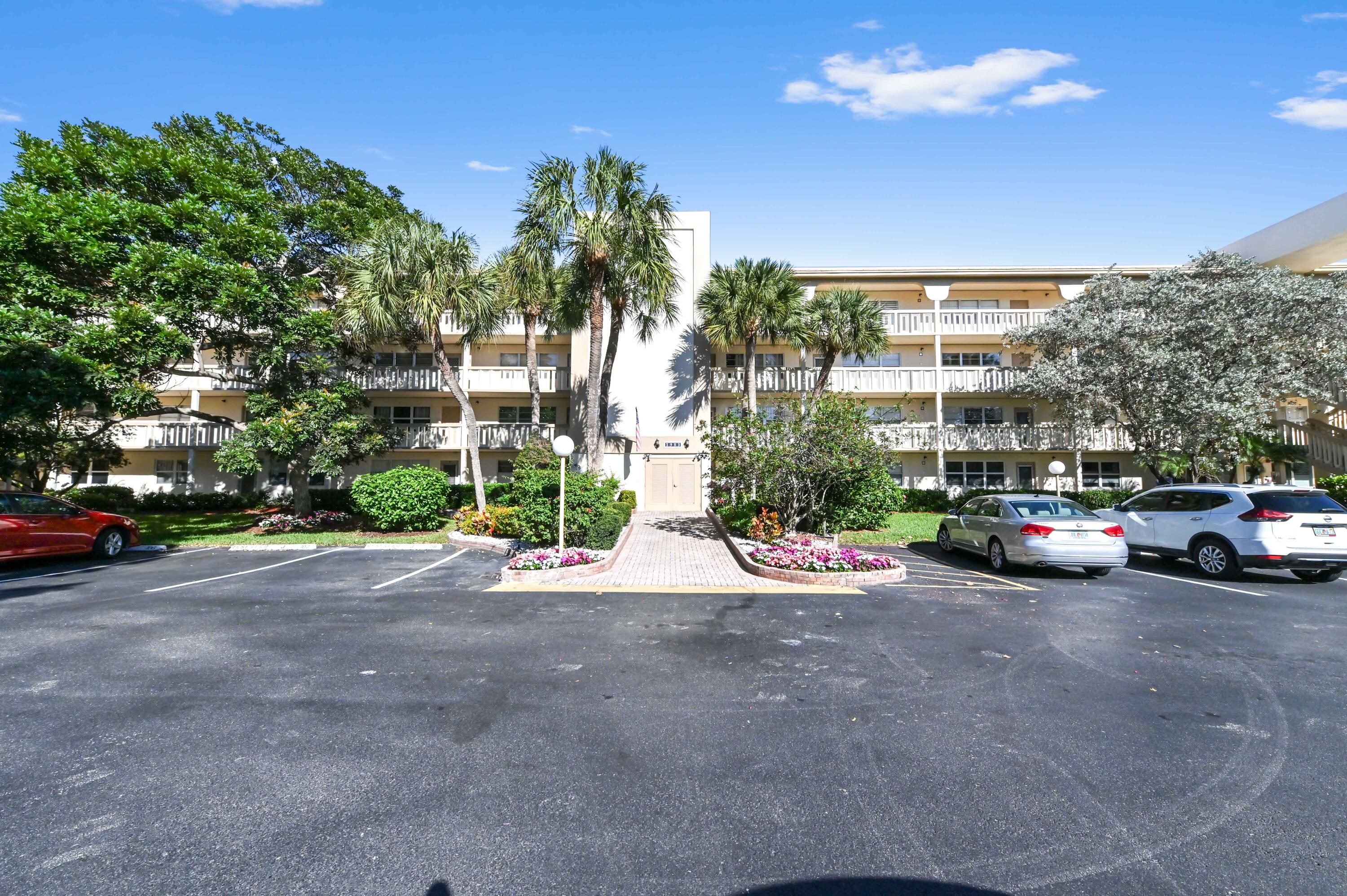 2905 Victoria Place #K3