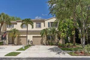 4776 Lago Vista Drive
